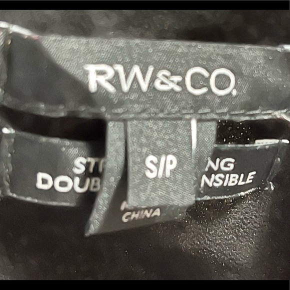 Light weight mock neck snake print dress - Picture 5 of 5